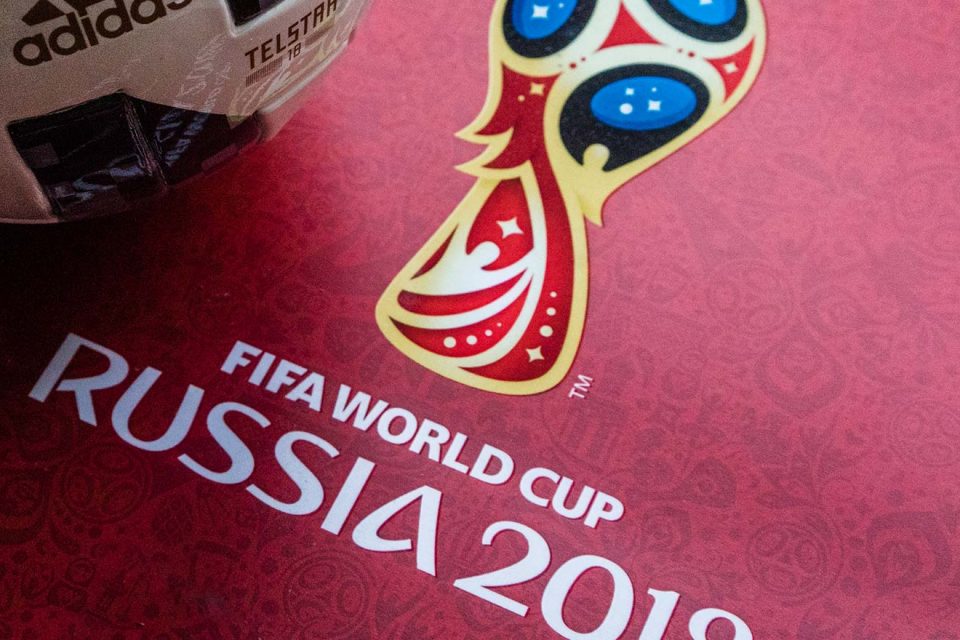 I loghi delle Coppe del Mondo FIFA dal 1930 al 2018, Qual'è il tuo preferito? - Italy Swag  agenzia web, grafica e social a Bari